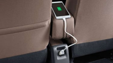 Selamat Tinggal Port Jadul, Charger Mobil Bisa Diganti Seenaknya