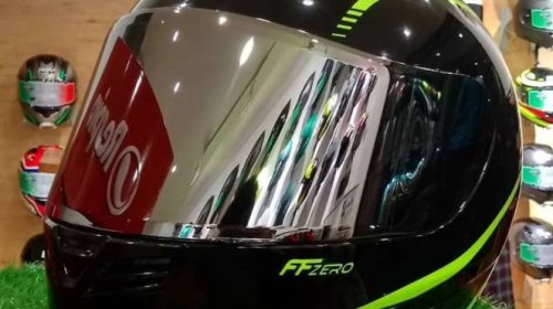 Tak Perlu Mahal, Cara Bikin Kaca Helm Licin Seperti Daun Talas