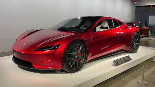 Tesla, Janji Tak Kunjung Terpenuhi, Pembeli Tesla Roadster Tagih Refund Rp828 Juta Setelah 8 Tahun!