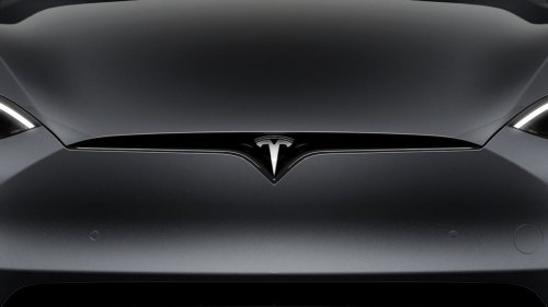 Tesla Hadapi Persaingan Ketat, Pangsa Pasar EV Turun Drastis
