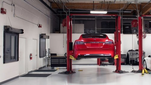 Tesla, Pemilik Tesla Keluhkan Ban Cepat Aus, Inilah Faktor Penyebabnya
