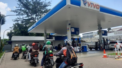 Terpopuler: Harga BBM Terbaru Semua SPBU, Mobil Listrik Perlu Dipanaskan atau Tidak, dan Pertamax Naik