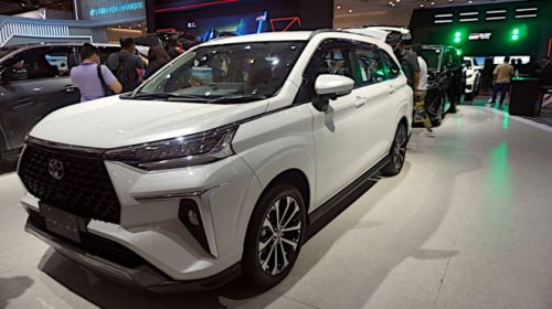 Mobil Irit BBM Ini Tawarkan Diskon Besar di Pameran GJAW 2025