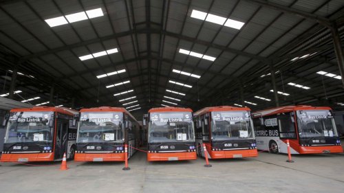 Jangan Lupa, Masa Depan EV Indonesia Bukan Cuma Mobil, tapi Motor dan Bus Listrik
