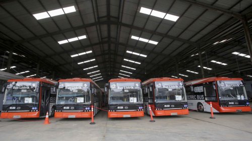 Jangan Lupa, Masa Depan EV Indonesia Bukan Cuma Mobil, tapi Motor dan Bus Listrik