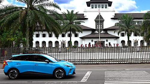 Benarkah Kecepatan Mempengaruhi Jarak Tempuh Mobil Listrik? Ini Faktanya!