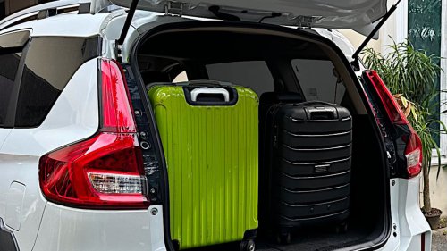 5 Barang yang Tidak Boleh Ditinggalkan di Dalam Mobil, Nomor 3 Sering Disepelekan!