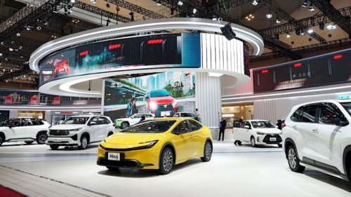 Di Sepak Bola Kalah Jepang Masih Berkuasa di Industri Otomotif Indonesia