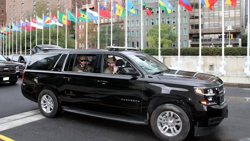 Chevrolet Suburban, Chevrolet Suburban, Mobil Jenis SUV dengan Sejarah Panjang yang Masih Populer hingga Kini!