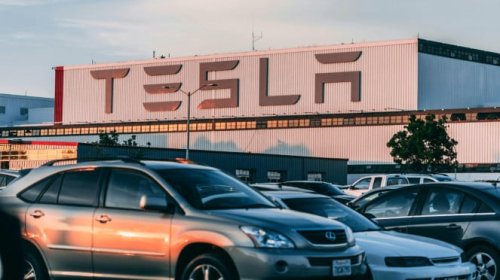 Tesla, Pasar Mobil Listrik Makin Kompetitif, Penjualan Tesla Merosot!