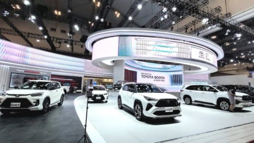 Toyota, Di Tengah Gempuran Mobil Listrik Toyota Masih Menjadi yang Terlaris di Indonesia