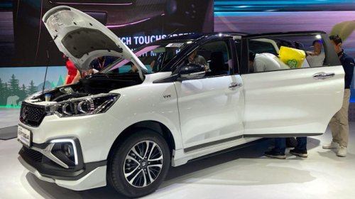 Suzuki , Suzuki XL7, Suzuki Ertiga, Komparasi Suzuki Ertiga Hybrid vs XL7 Hybrid Terbaru November 2025