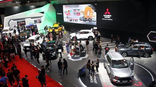 Terpopuler: Mobil Gaji ke-13 hingga Kecelakaan Porsche di Sidoarjo