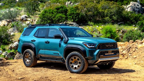 Mobil SUV Ini Punya Nilai Jual Kembali Terbaik
