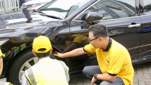 Jangan Sembarangan! Ini Arti dan Pentingnya Aturan Saat Menggunakan Dongkrak Mobil