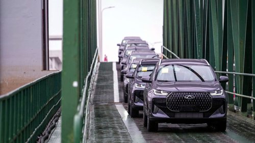 Terpopuler: Fortuner vs Pajero Sport, Mobil Paling Banyak Diekspor, hingga Merek China Terlaris