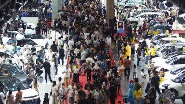 UMP Jakarta 2026 Rp5,7 Juta, Mobil Baru Apa yang Bisa Dicicil?