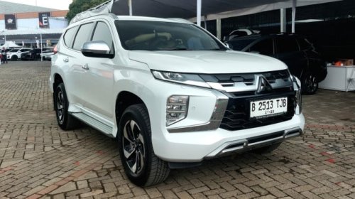 Toyota, Toyota Fortuner, Mitsubishi, Mitsubishi Pajero Sport, Mitsubishi Pajero, Toyota Fortuner vs Mitsubishi Pajero Sport: Mana yang Lebih Nyaman dan Terjangkau di 2025?