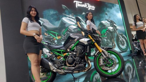 Pengguna Motor Kawasaki Gak Perlu Pusing Lagi Memilih Oli Mesin yang Tepat