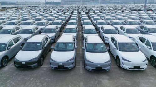 Daftar Mobil China Paling Laku di Indonesia Tahun Ini, BYD vs Wuling