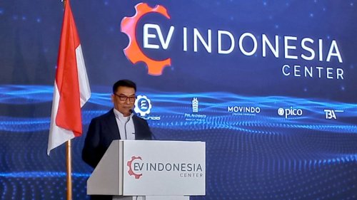 Industri Mobil Listrik Mulai Panas, Moeldoko Minta Regulasi Jangan Labil