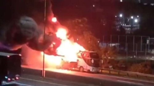 Pecah Ban Jadi Penyebab Awal Kebakaran Bus di Tol Cikampek