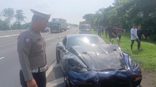 Spesifikasi Porsche Cayman GT4 RS yang Tabrak Rush hingga Hancur di Sidoarjo