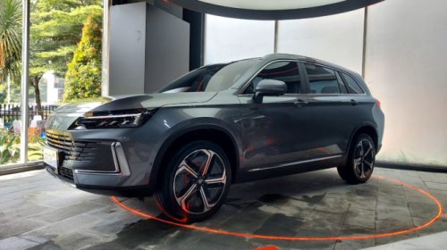 Polytron, Mobil Listrik Polytron, Polytron Menahan Gempuran Mobil Listrik China Cuma Pakai 2 Model