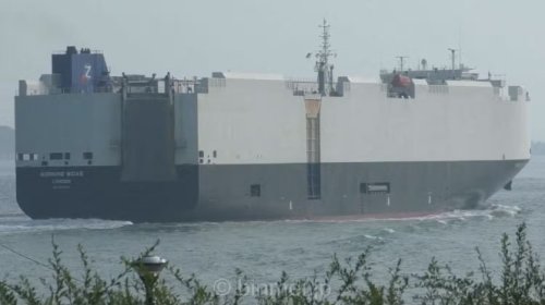 Ratusan Mobil Listrik China Picu Kebakaran Hebat di Kapal Kargo