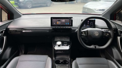 MG | Cuma Dealer Ini yang Jual MG 4 EV dengan Harga Lebih Murah Rp100 Jutaan