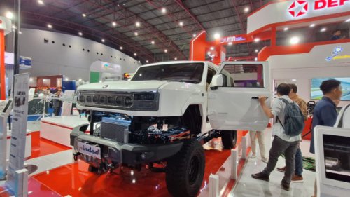 Melihat Lebih Dekat Mobil Listrik Pertama Pindad, Begini Kemampuannya