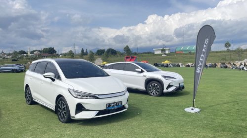 Wuling, Terpopuler: Mobil Listrik Wuling hingga Motor Unik Michael Schumacher