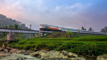 Kolaborasi KAI dan UNS Dorong Generasi Muda Berinovasi di Bidang Transportasi