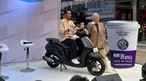 Yamaha, Yamaha Fazzio Hybrid Baru Hadir di Jakarta Fair Kemayoran 2025, Siap Menggoda Gen Z