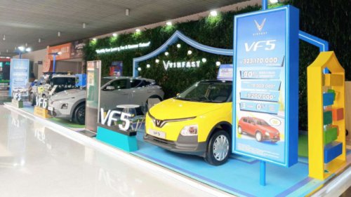 Mobil Listrik VinFast Banjir Promo di Jakarta Fair Kemayoran 2025