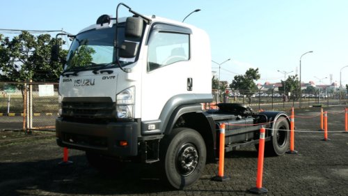 Kendaraan Komersial Jadi Penopang Pasar Otomotif Indonesia di Awal 2026