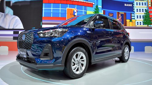 Daihatsu Rocky | Daihatsu | Pesan Daihatsu Rocky Hybrid Sekarang, Kapan Dikirim ke Rumah?