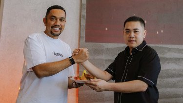 Tempat Mainan Orang Tajir, Showroom Mobil Mewah Ini Dibuka di PIK 2