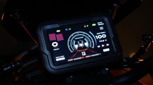 Tyranno Jelajah Kota Pahlawan, Motor Listrik punya Jarak Tempuh 110 Km