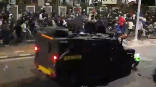 Terpopuler:  Spesifikasi Rantis Brimob, Pengakuan Marc Marquez