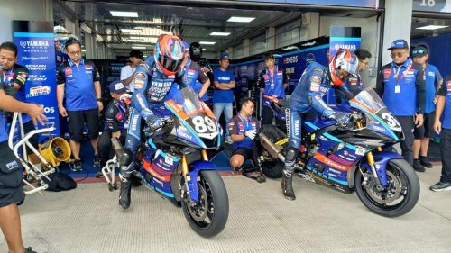 Yamaha, Ditabrak dari Belakang, Yamaha R6 Wahyu Nugroho Rusak Parah di ARRC Mandalika 2025
