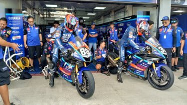 Ditabrak dari Belakang, Yamaha R6 Wahyu Nugroho Rusak Parah di ARRC Mandalika 2025