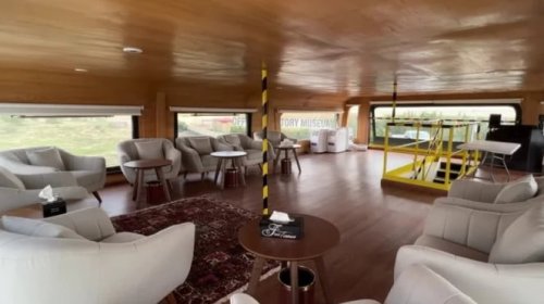 Mobil Terbesar di Dunia Ini Punya Apartemen Mewah di Dalamnya