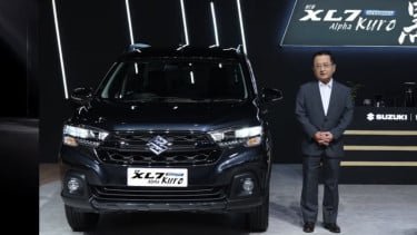 Varian Baru Suzuki XL7 Hadir, Alpha Kuro Tampil Sangar dengan Aksen Hitam