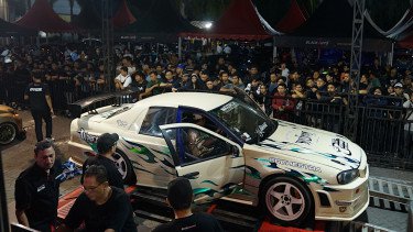 Nissan GT-R R34 Ini Jadi Sorotan di Kontes Modifikasi Surabaya