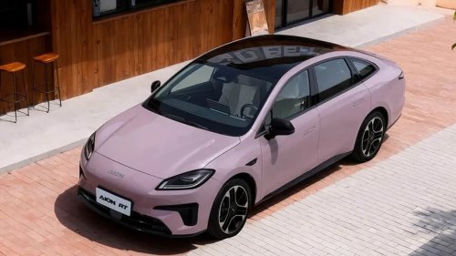 Mobil Listrik Aion, GAC Aion, GAC, Aion, Mobil Listrik Baru GAC Aion Cuma Butuh Dicas 18 Menit, Harga Rp200 Jutaan