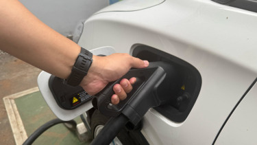 Mobil Listrik Baru Sepi Peminat, Bekasnya Justru Diburu