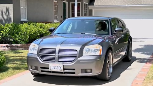 Pelat Nomor Ini Bikin Pemiliknya Banjir Surat Tilang