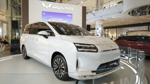 Wuling Pamer Mobil Listrik Darion di Central Park, MPV Canggih dengan Jarak Tempuh 540 Km