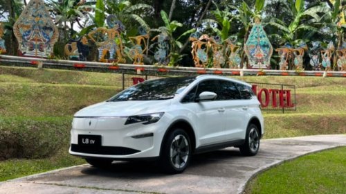 Kesan Pertama Berkendara Aletra L8 EV, MPV Keluarga yang Nyaman